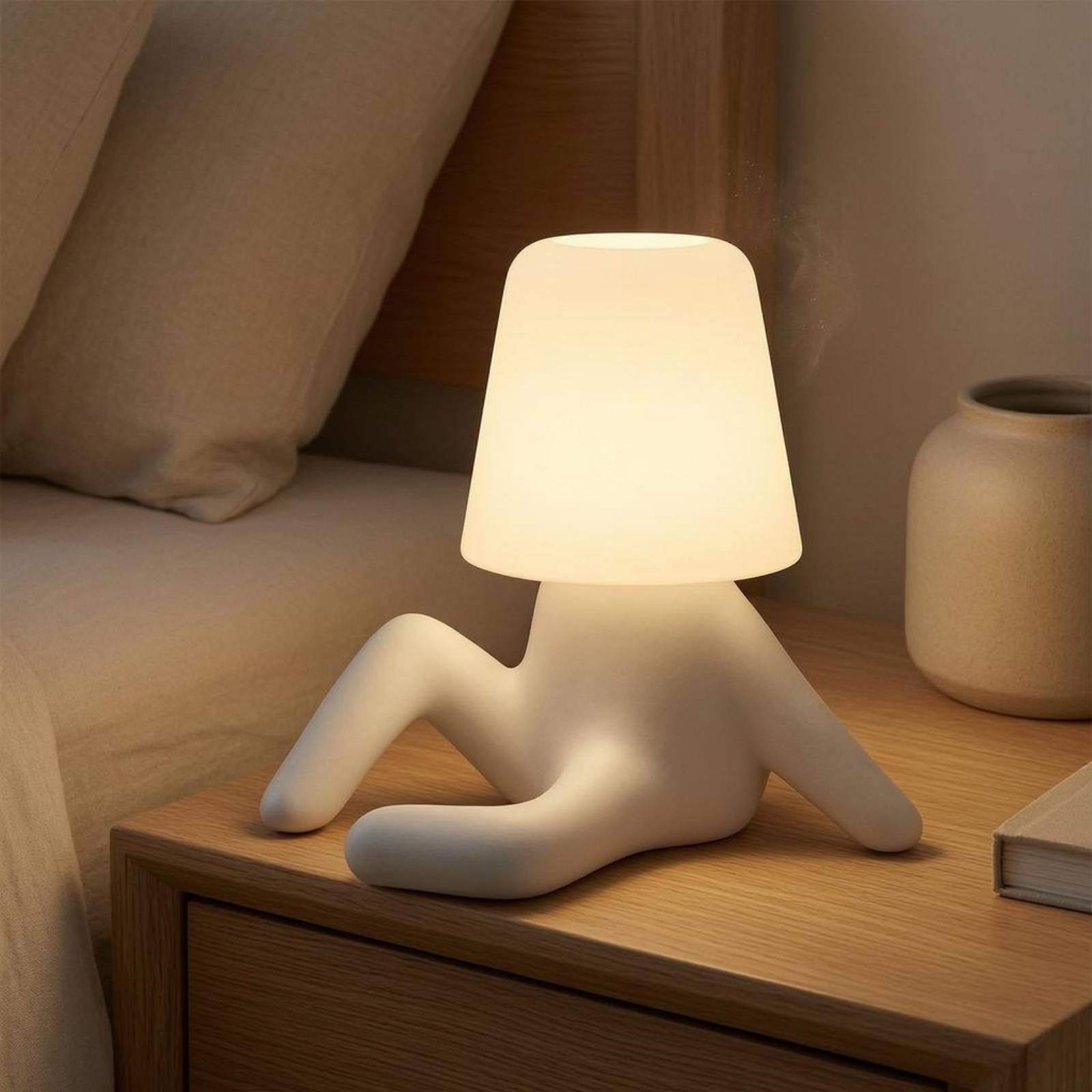 座り姿のフィギュアランプ ABS樹脂製ベッドサイドナイトライ - Home Office Desks のレビューと価格
